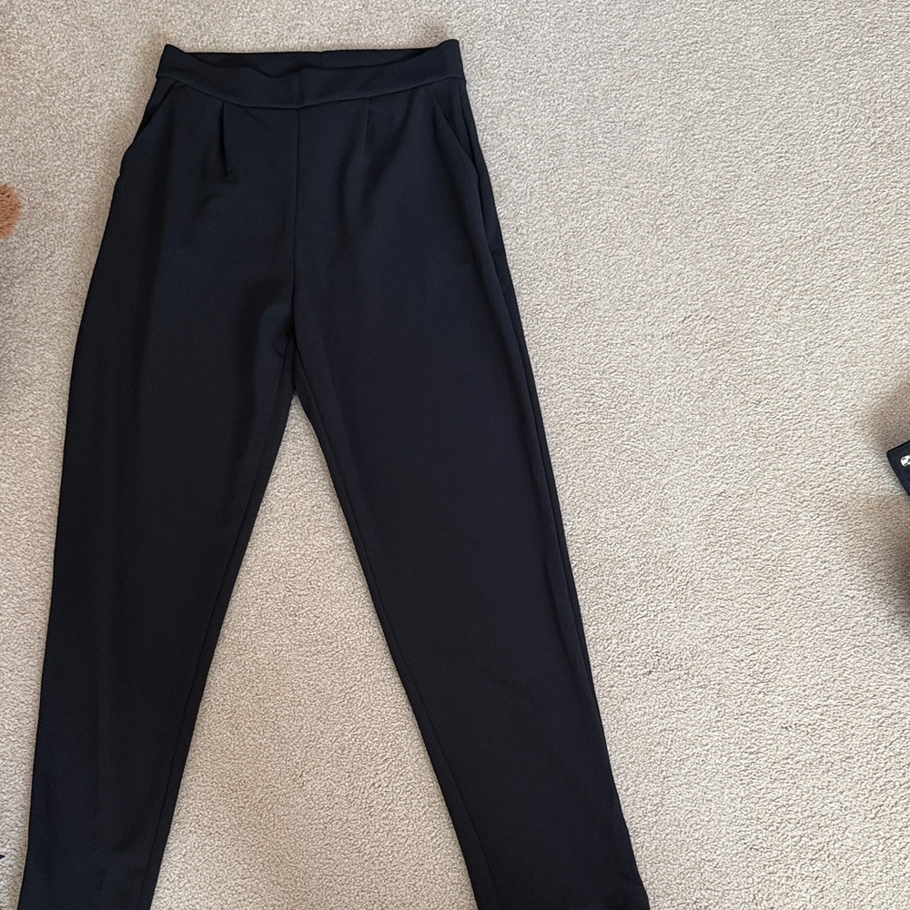 SHEIN Black Ankle Pants